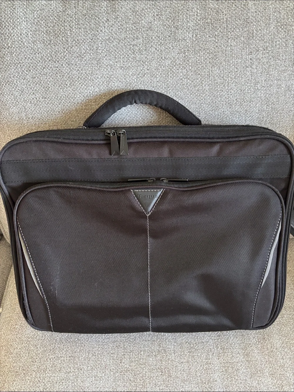 Targus 18” Laptop Briefcase with Front Organizer Pocket and strap.